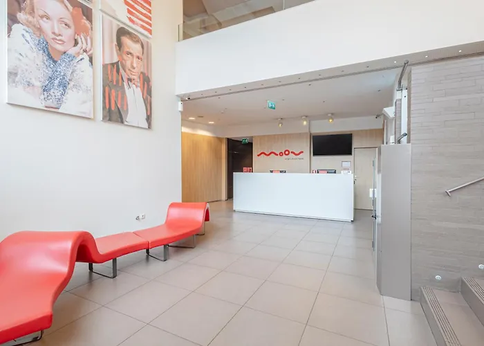 Moov Hotel Porto Centro